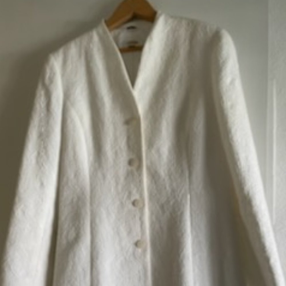 WHITE BROCADE LONG JACKET